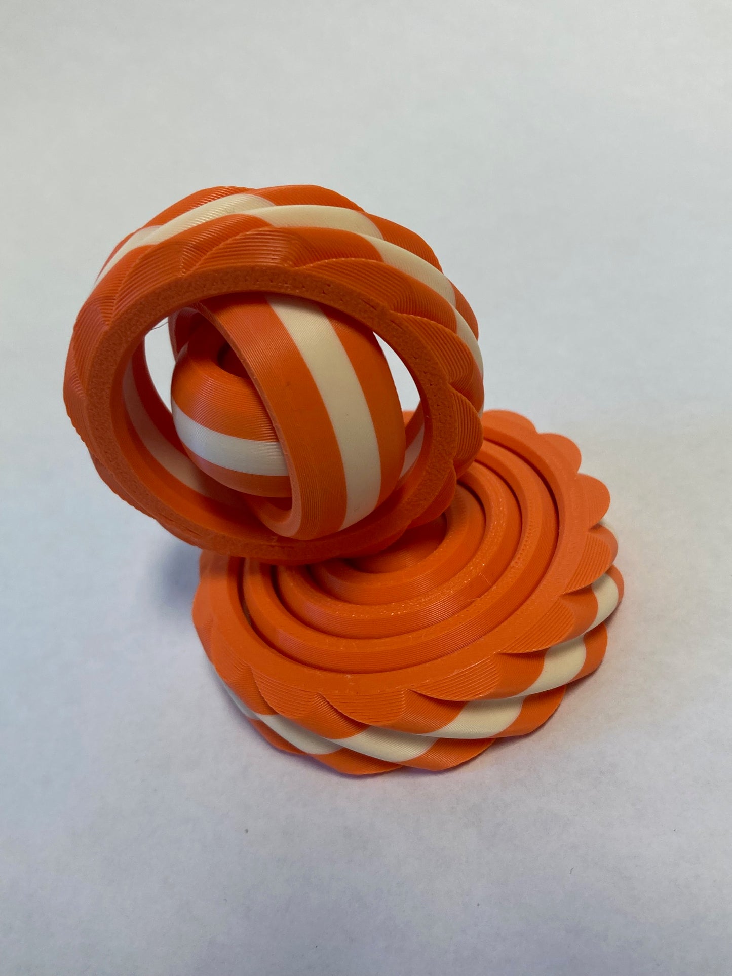 5-Ring Twisty Gyro Spinner (Three Color)