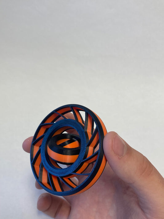 Fan Blades Spinner (One Color)