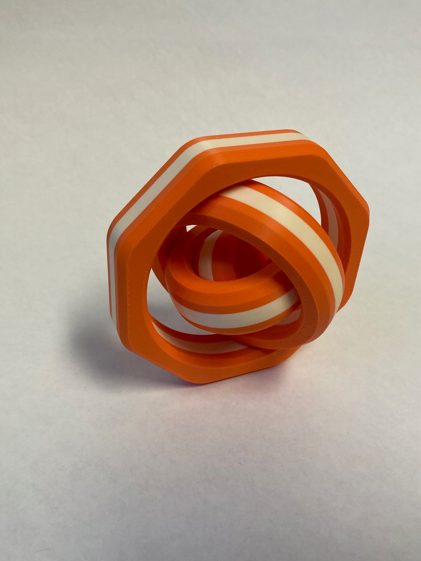 Octagon Gyro Spinner (One Color)