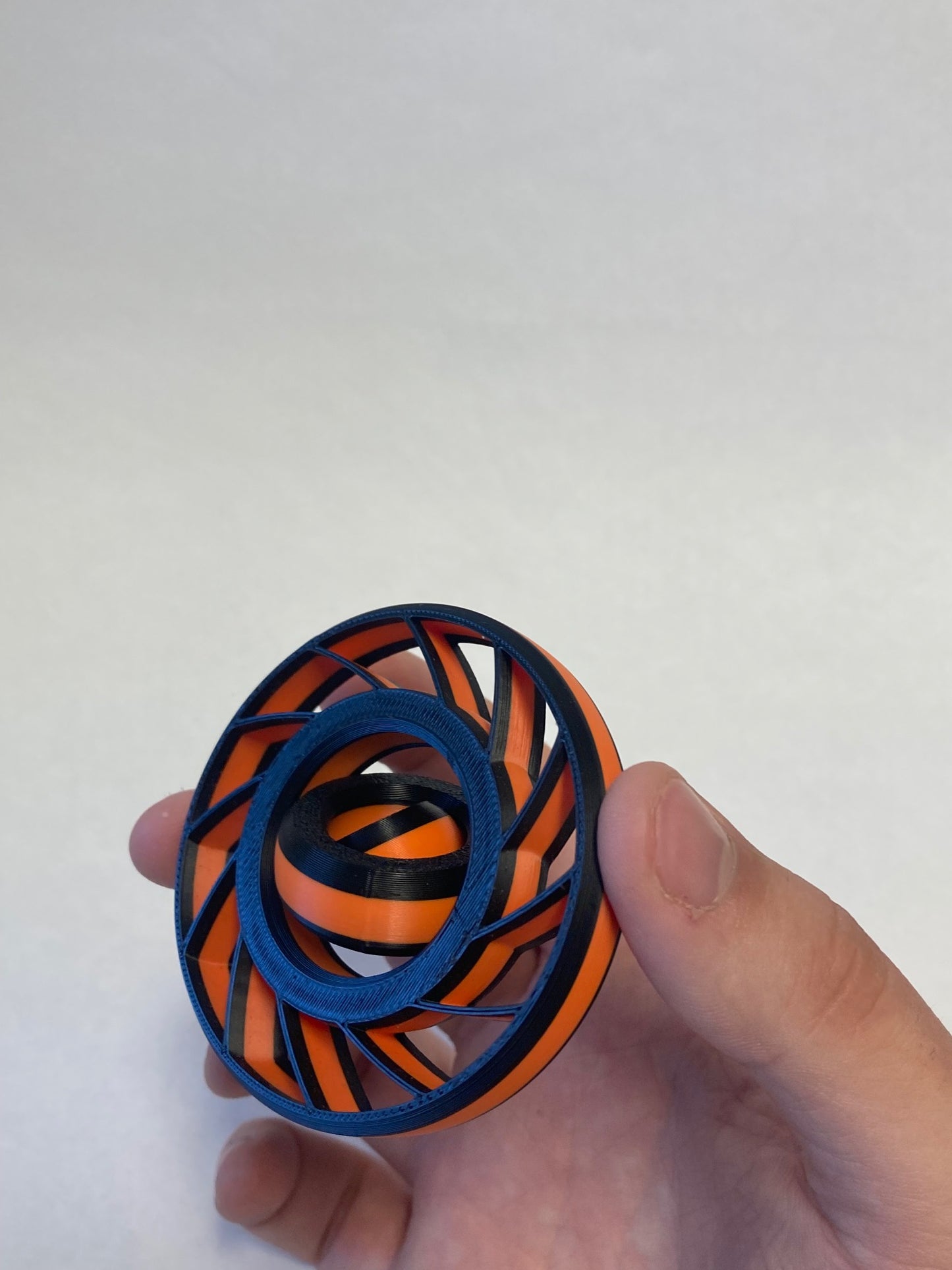 Fan Blades Spinner (Two Colors)